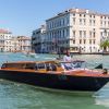 Причины заказать водное такси в Венеции